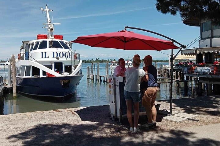 Biglietto di andata e ritorno in barca da Punta Sabbioni a Venezia — foto 3