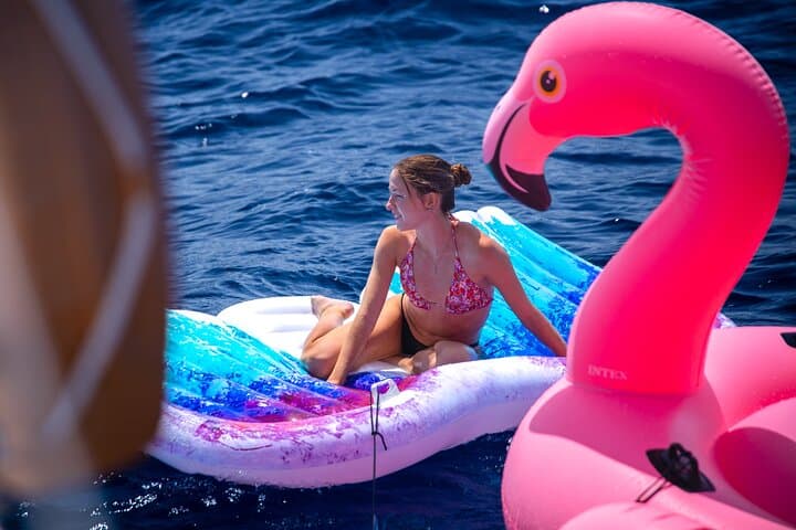Tour in Barca a Vela con Nuoto e Snack — foto 2