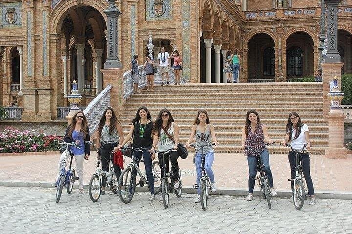 Bike rental in Seville city centre — photo 4