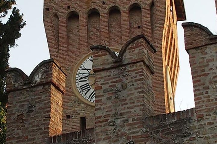 Excursion Autonome Quotidienne en Train depuis Bologne : Forteresse et Château — photo 2