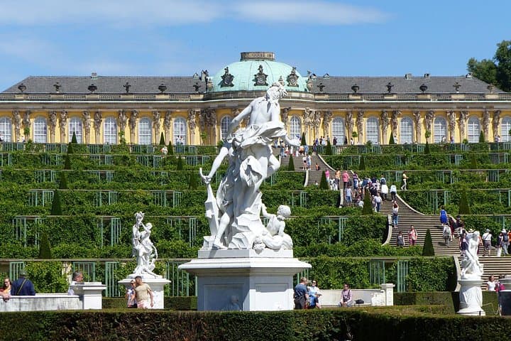 Tour Privado de Día Completo en Berlín y Potsdam en Coche — foto 3