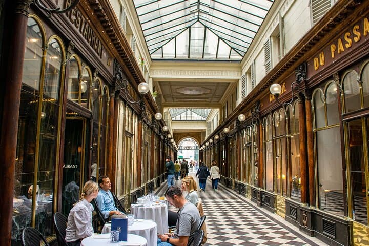 Paris Passageways Walking Tour — Foto 2