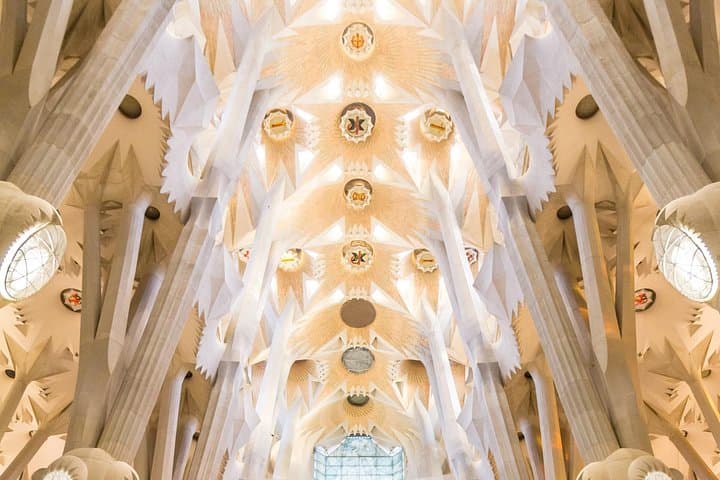 Sagrada Familia Guided Tour with Express Entry — photo 3