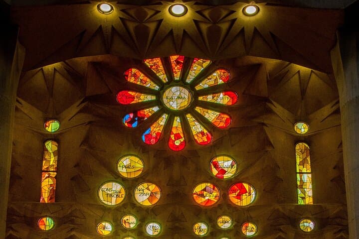 Tour Guidato della Sagrada Familia con Ingresso Veloce — foto 4