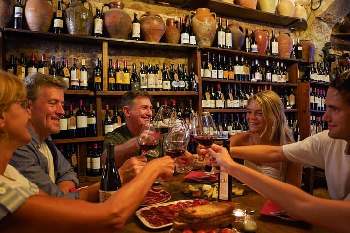 Barcelona Tapas and Wine Experience Small-Group Walking Tour — photo 2