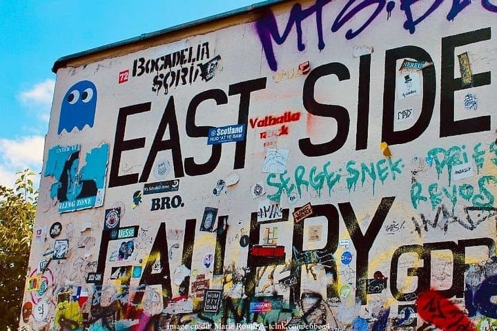 Street Art di Berlino Est: Tour Privato a Piedi