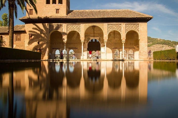 Tour guidato dell'Alhambra e del Generalife con i Palazzi Nasridi — foto 3
