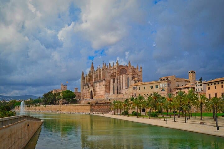 Tour Privado de Palma de Mallorca y Valldemossa