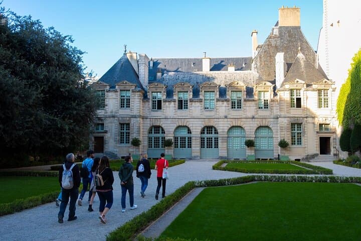 Visite à pied du Marais : Histoires cachées, histoire et vie locale — photo 2
