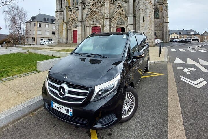 Privater Transfer von Paris oder den Flughäfen CDG / ORY nach Versailles