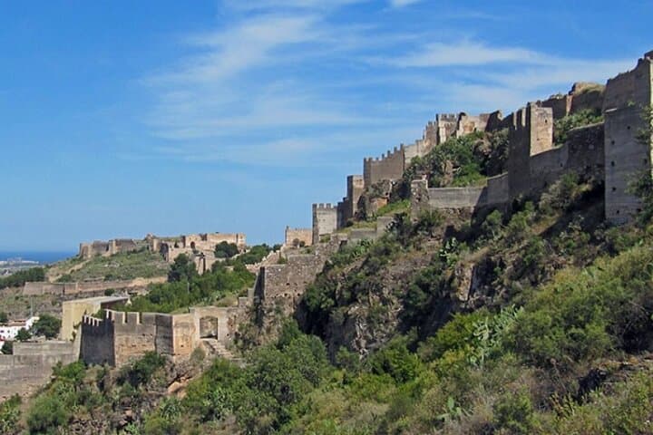 Römischer Wein von Valencia/ Burg-Amphitheater + Kloster El Puig
