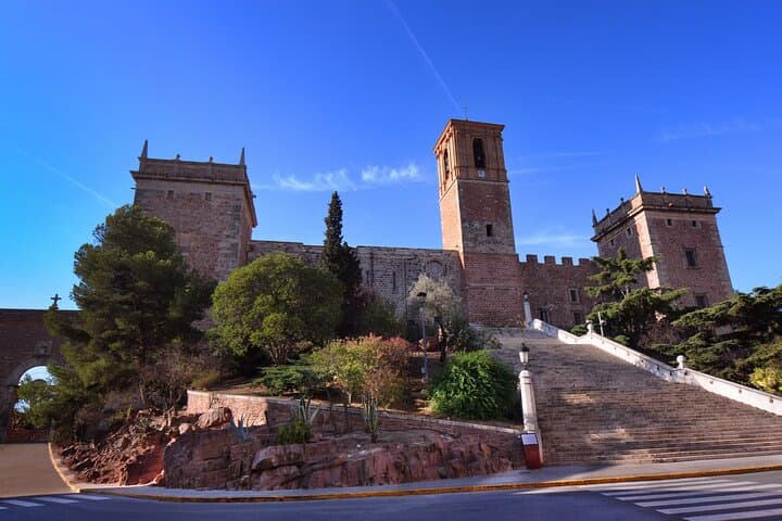 Römischer Wein von Valencia/ Burg-Amphitheater + Kloster El Puig — Foto 4