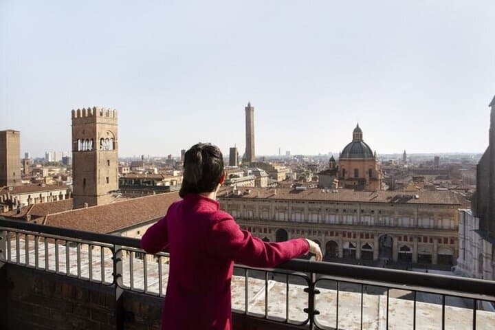 Ingresso senza fila alla Torre dell'Orologio e Collezioni d'Arte di Bologna