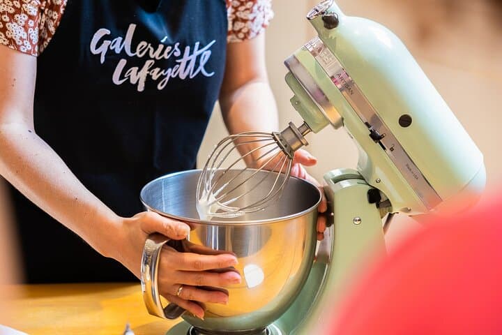 Clase de repostería de macarons en Galeries Lafayette París — foto 3