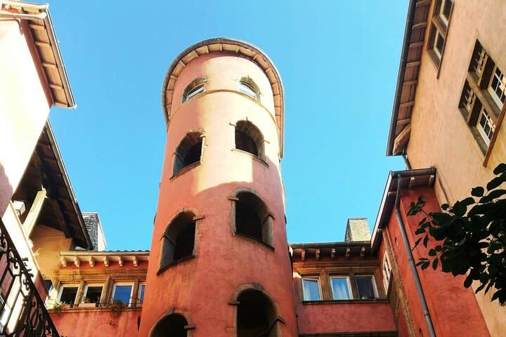 Tour privato autoguidato della Quest della Maledizione di Old Lyon — foto 2