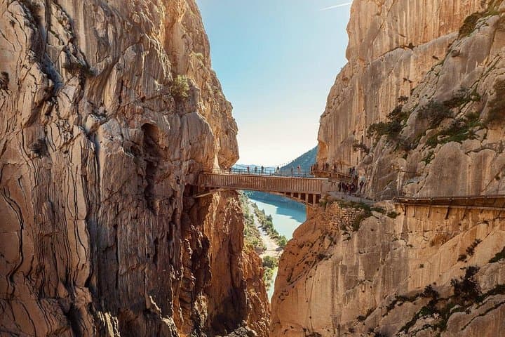 Tour Privado de Granada al Caminito del Rey