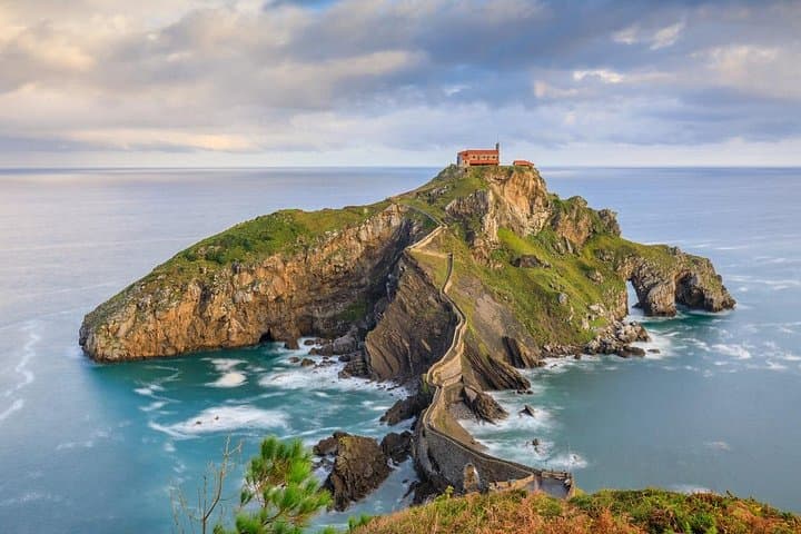 Tour Privado Guiado de Bilbao y San Juan de Gaztelugatxe