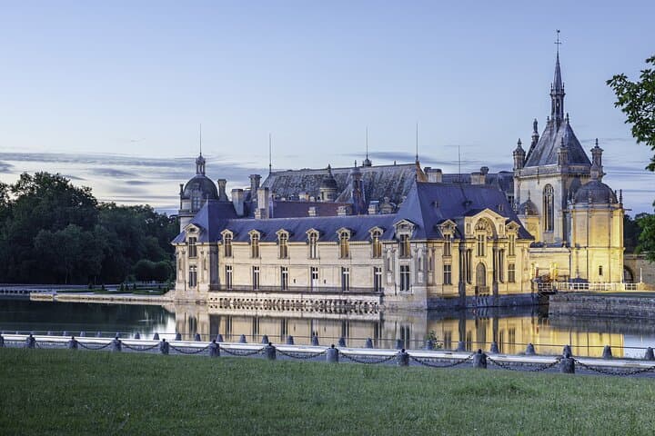 Excursion au Château de Chantilly en voiture depuis Paris