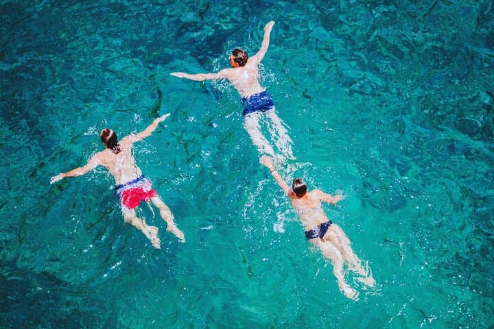 Snorkeling e Degustazione di Limoncello sulla Costiera Amalfitana: Tour in Barca di 4h — foto 1