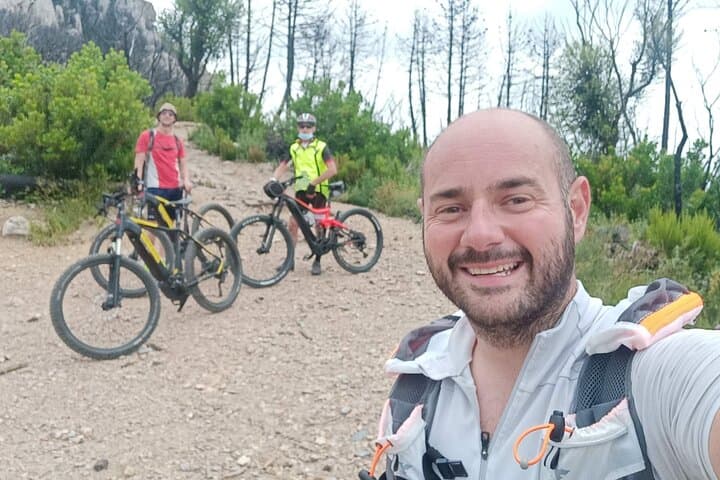 Tour en E-bike de 2 horas a la Rocca della Verruca