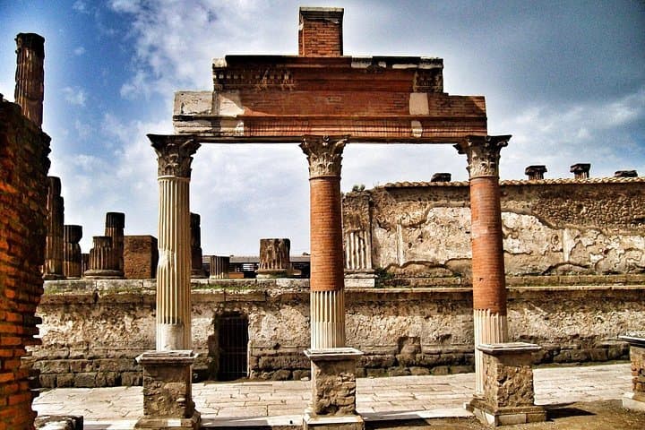 Geführte Tour durch Pompeji von Sorrent oder Neapel — Foto 2