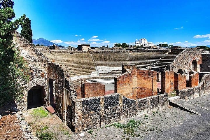 Geführte Tour durch Pompeji von Sorrent oder Neapel — Foto 3