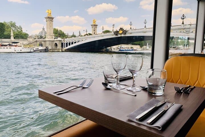 Crucero con cena por el río Sena desde el puente Alexandre III — foto 4