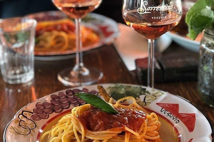 Geführte Tour durch Pompeji und Herculaneum mit Mittagessen — Foto 5