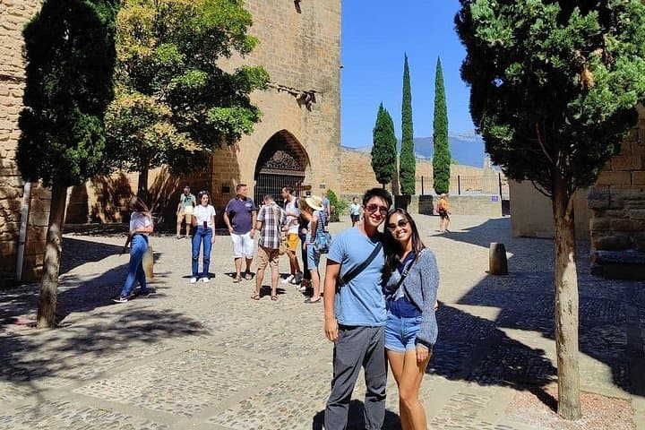Marques de Riscal und Ysios Rioja Wein Tour und Mittagessen von Bilbao — Foto 5