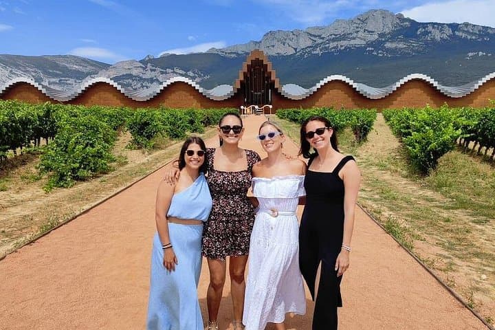 Marques de Riscal und Ysios Rioja Wein Tour und Mittagessen von Bilbao — Foto 2