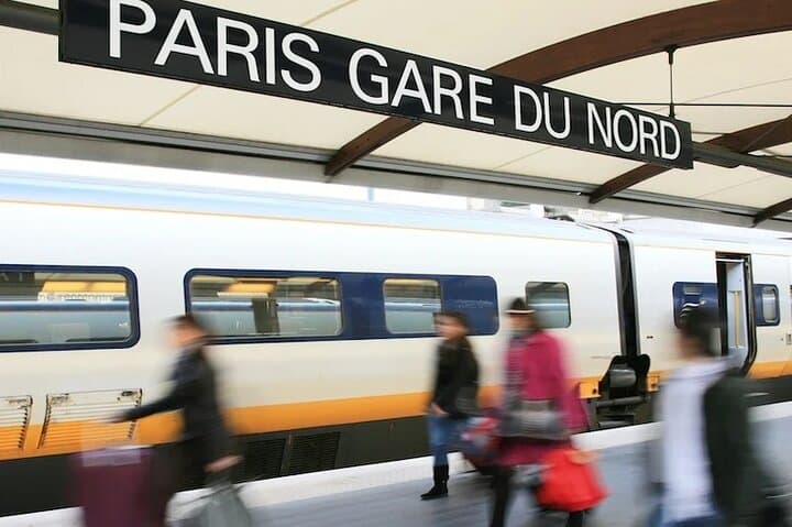 Transfert Privé à l'Arrivée : Gare de Train de Paris vers l'Hôtel