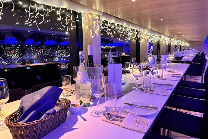 Croisière de Noël de l'après-midi sur le Rhin à Düsseldorf — photo 5