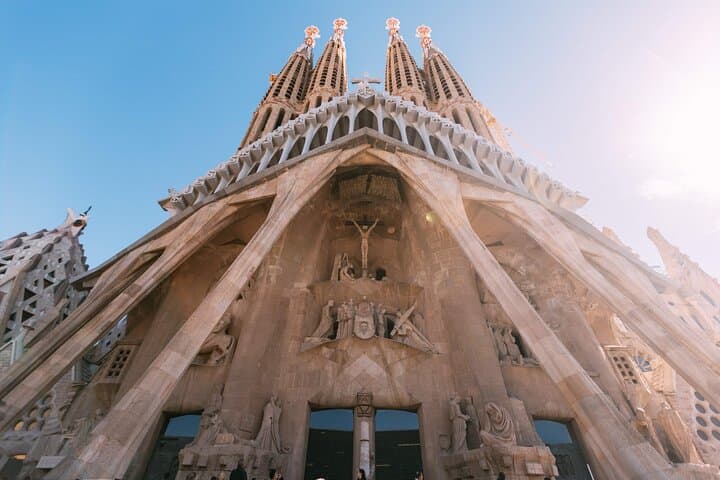 Sagrada Familia Halbprivat geführte Tour in Barcelona