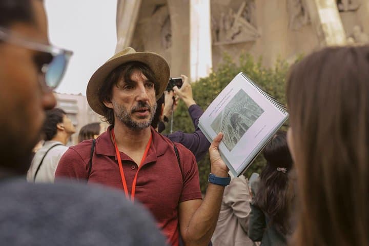 Sagrada Familia Halbprivat geführte Tour in Barcelona — Foto 4