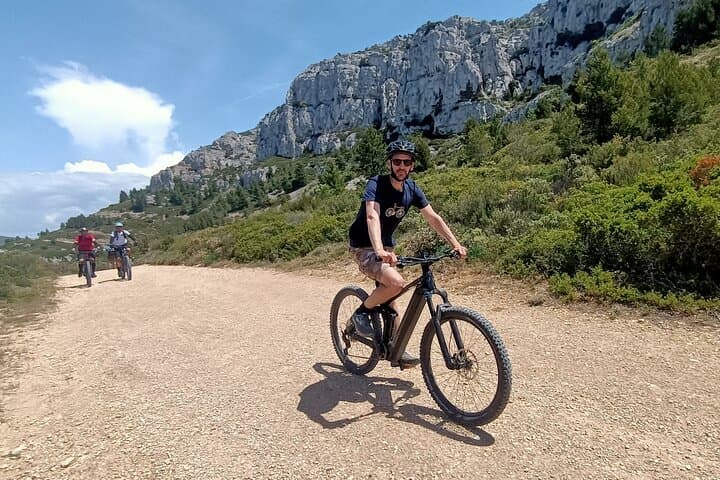 Tour in bicicletta nel Parco Nazionale delle Calanques — foto 2