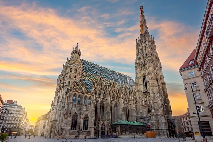 Transfert Scénique Privé de Munich à Vienne avec Visite