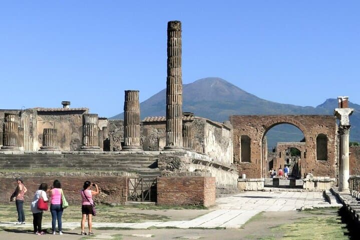 Tour Privato Guidato di Pompei con Biglietti e Trasferimento Andata e Ritorno