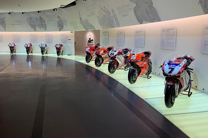 Ganztägige Tour Ferrari Museum, Pagani und Ducati Museen und Fabriken — Foto 3