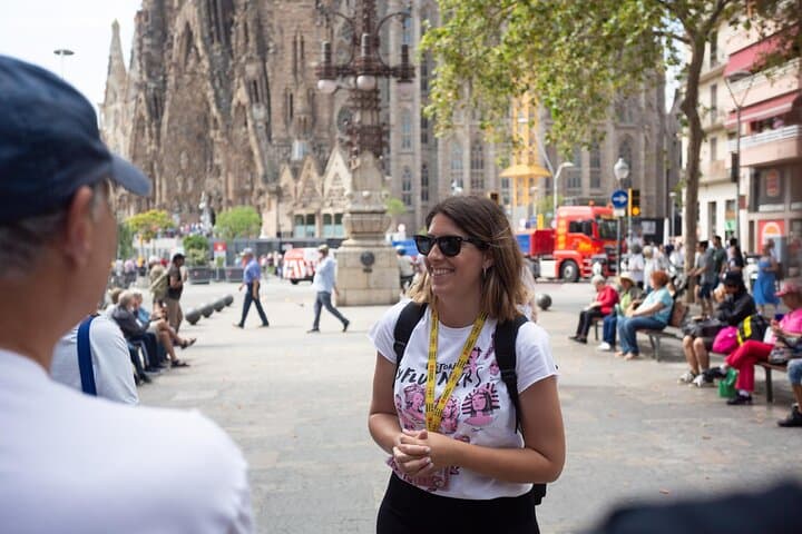 Sagrada Familia Guided Tour with Skip the Line Ticket — photo 4