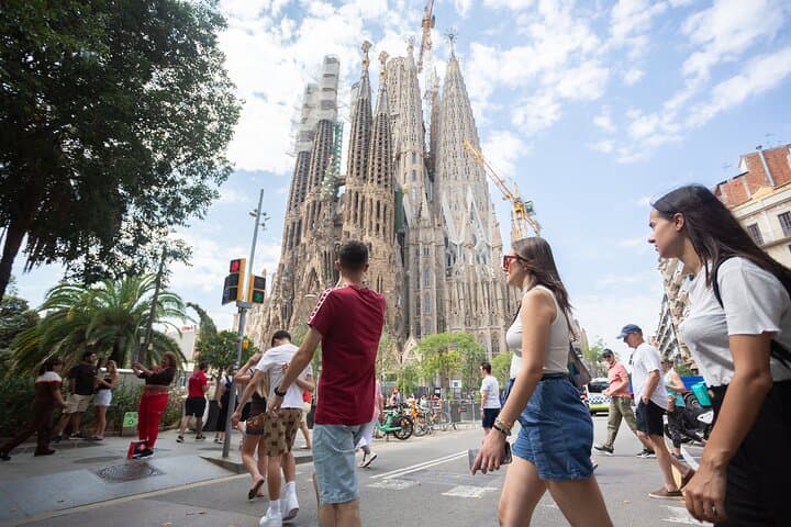 Visite guidée de la Sagrada Familia avec billet coupe-file — photo 2