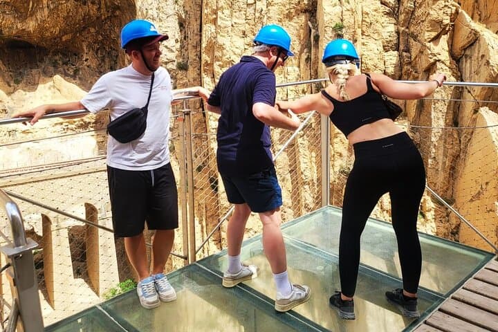 Caminito del Rey: Tour di Trekking Guidato con Biglietto e Casco — foto 4