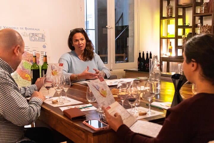 Bordeaux Wein Masterclass: Mischwerkstatt mit Appetithäppchen — Foto 2