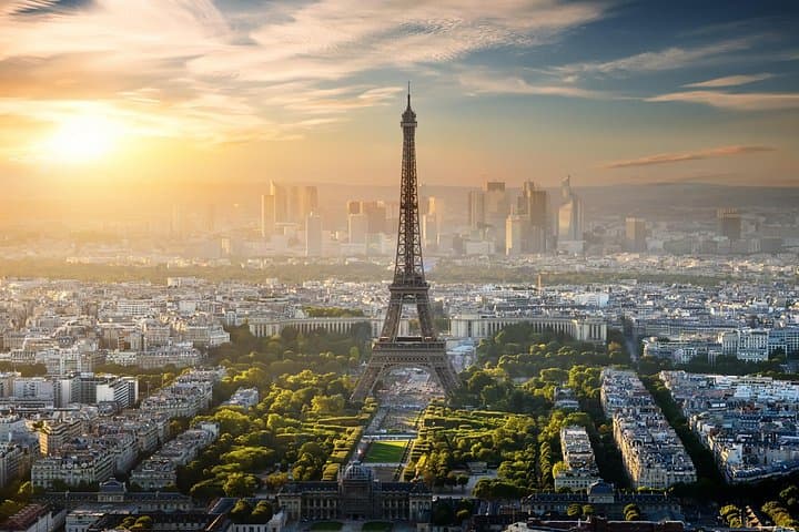 Biglietto Prenotato per la Torre Eiffel con Opzioni per il Summit