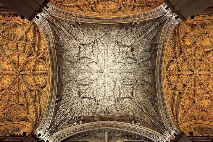 Geführte Tour durch den Alcázar von Sevilla mit bevorzugtem Einlass — Foto 2