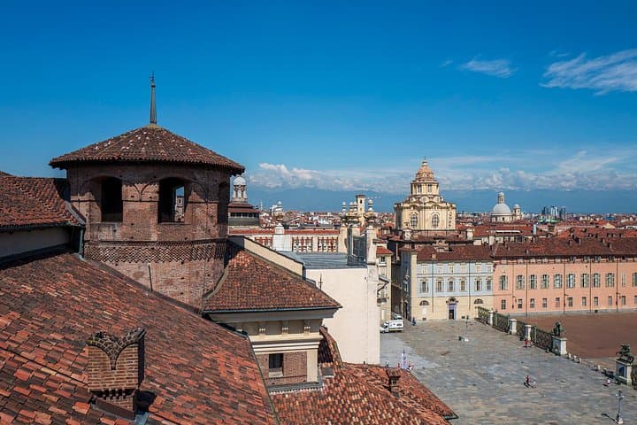 Torino Romantica: Tour a Piedi per Coppie e Gioco