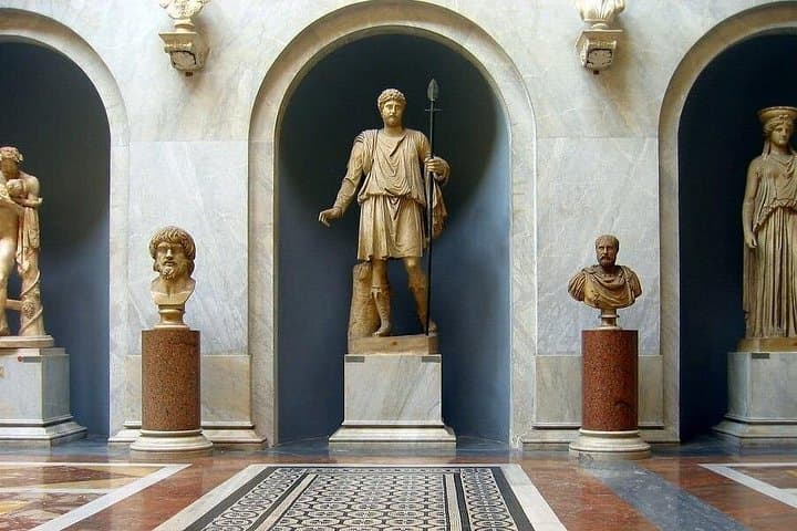 Tour Privato con Accesso Anticipato ai Musei Vaticani, Cappella Sistina e San Pietro — foto 2