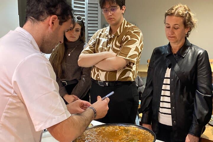 Paella Showcooking-Erlebnis in Sevilla — Foto 5
