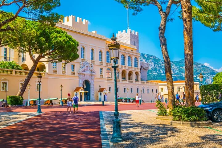Halbtägige gemeinsame Tour in Eze, Monaco und Monte Carlo — Foto 4