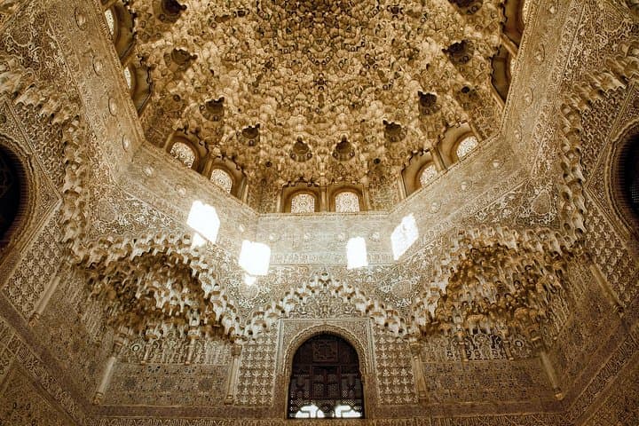 Granada: Tour Guidato dell'Alhambra e dei Palazzi Nasridi