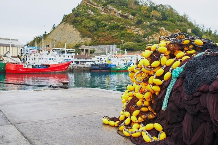 Ganztägige Tour mit Txakoli-Verkostung in San Sebastian und Getaria — Foto 4